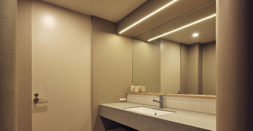 洗面台の照明の選び方｜色温度と色の組み合わせで叶える理想空間