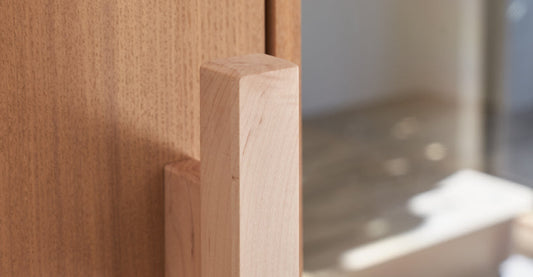 ドアを引き立てるナチュラルな木製ハンドルの魅力と選び方ガイド